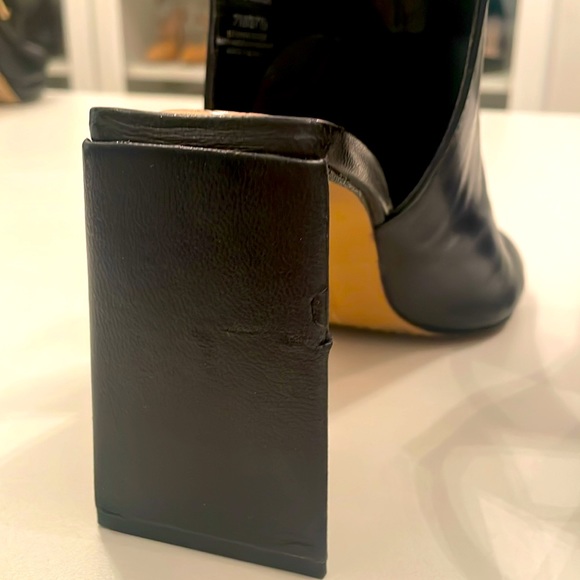 Vince Camuto open toe ankle strap With 4 inch heel - Picture 3 of 6